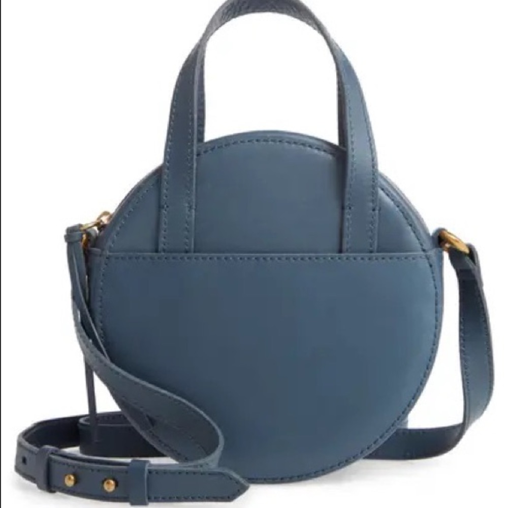 Madewell - The Juno Circle Leather Crossbody Bag in Blue Hematite